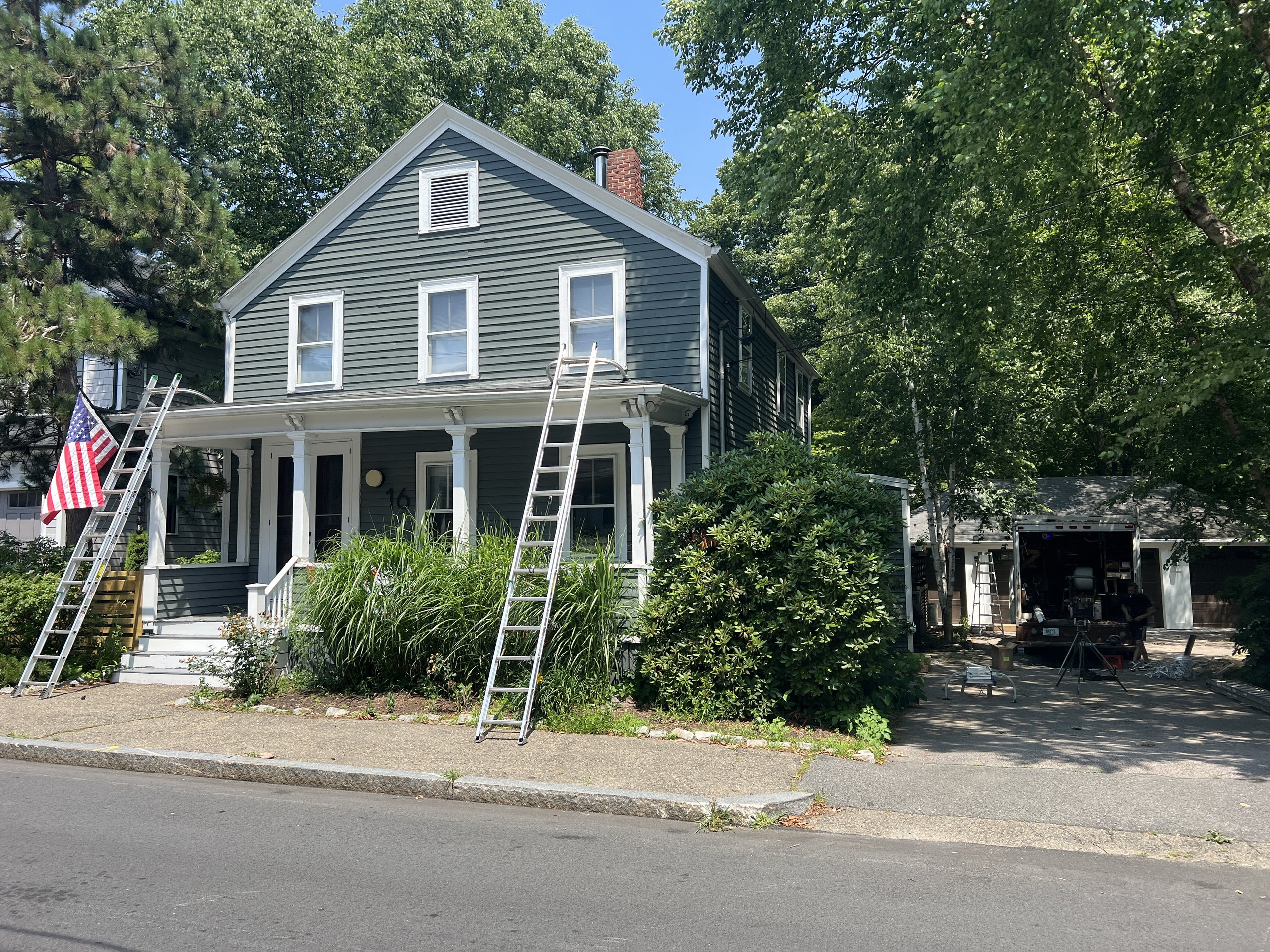 Seamless Gutters Windsor Locks CT CT