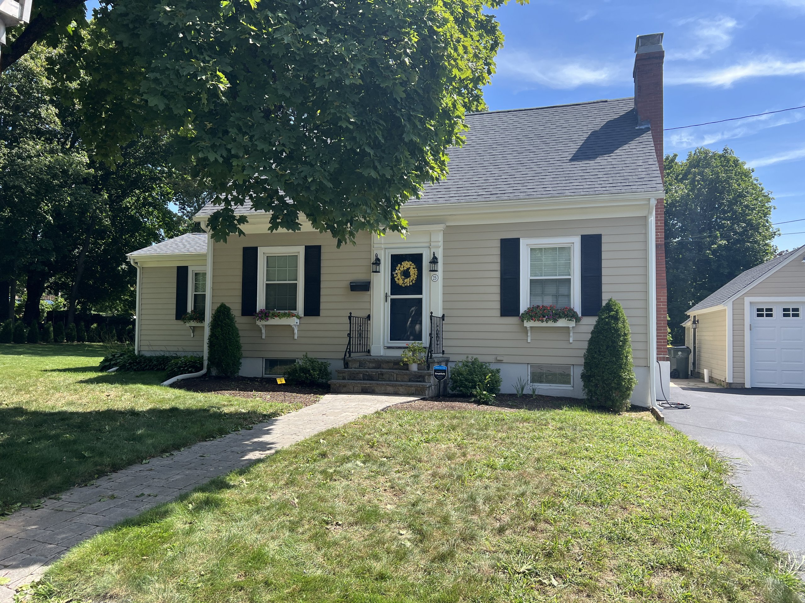 Seamless Gutters Southington CT CT