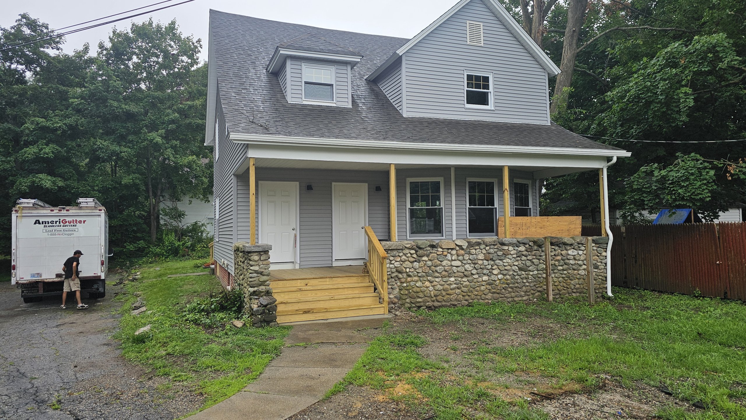 Seamless Gutters Glastonbury CT CT